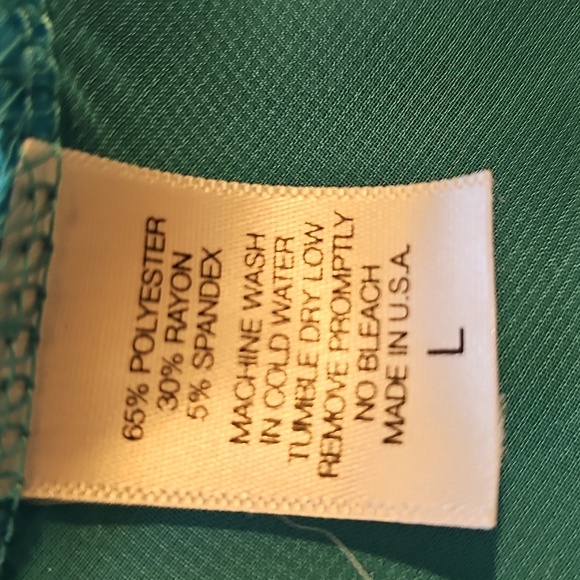 NWOT The Pyramid Collection Sleeveless Asymettrical Hem Lightweight Tunic Large - Picture 12 of 13